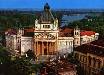 Cadou sot City Break in Arad la 4 stele pentru 2